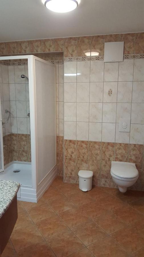 Hévíz Fonix Wellness *** 1 A Epulet B&B 외부 사진