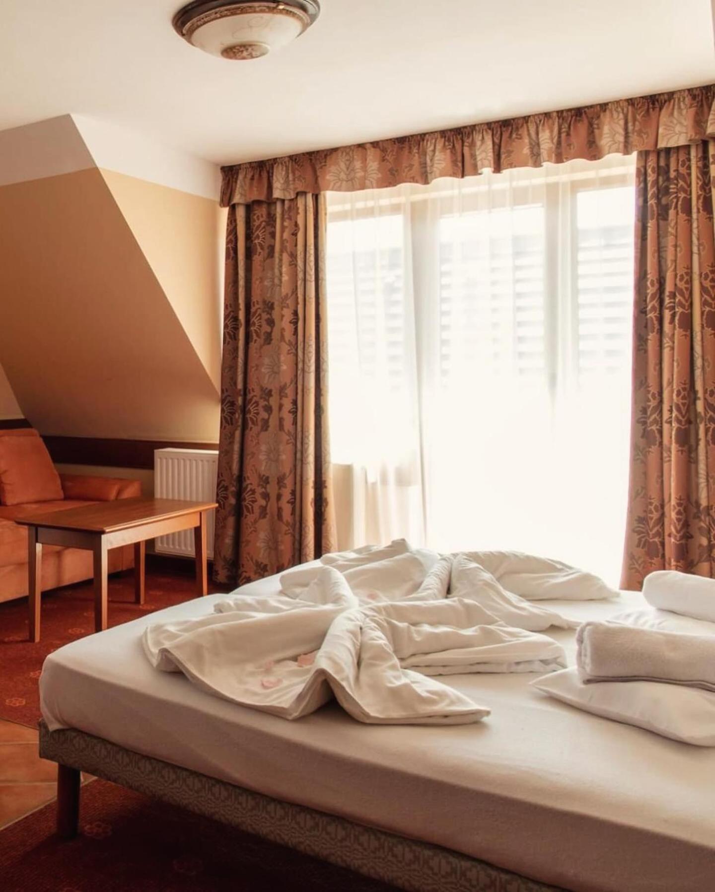 Hévíz Fonix Wellness *** 1 A Epulet B&B 외부 사진