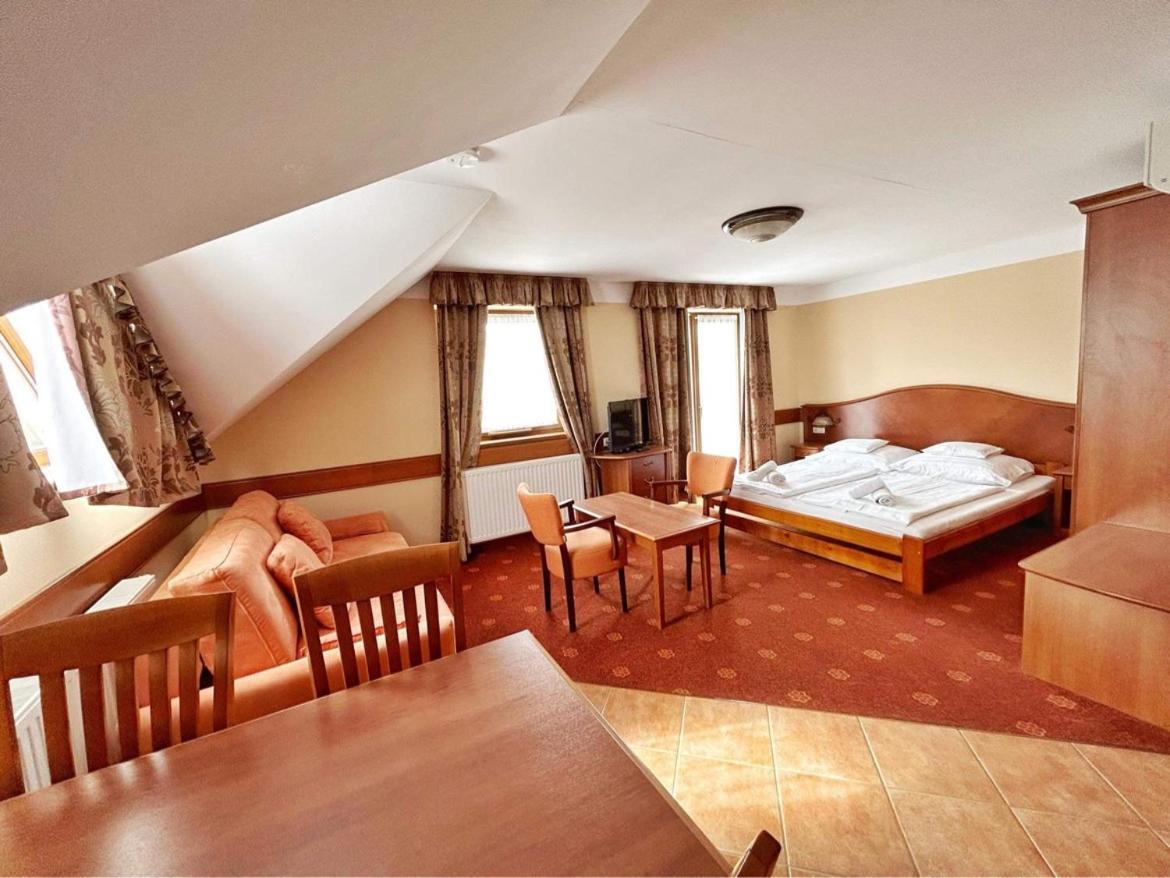 Hévíz Fonix Wellness *** 1 A Epulet B&B 외부 사진