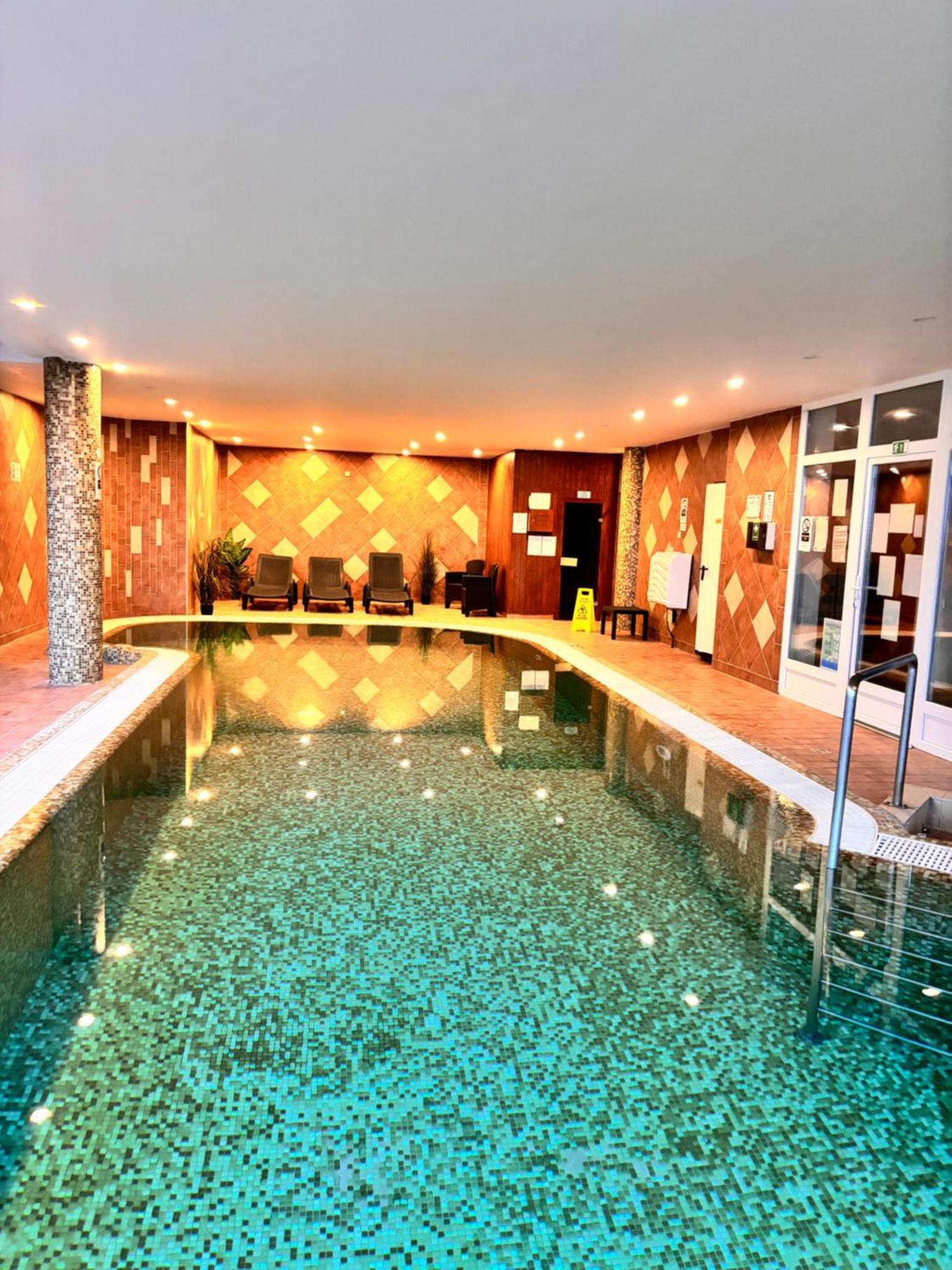 Hévíz Fonix Wellness *** 1 A Epulet B&B 외부 사진